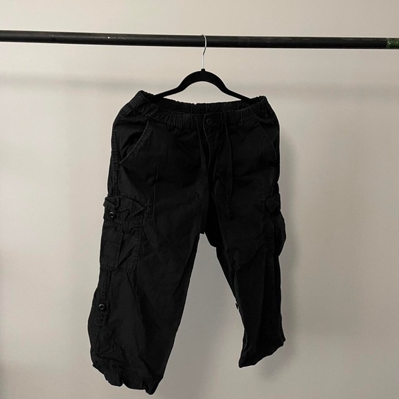 Uniqlo shorts - Picture 3 of 4